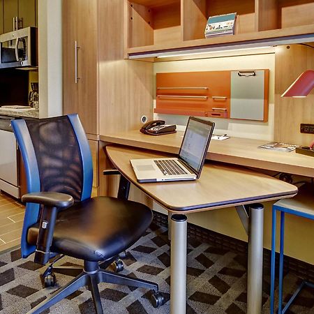 Towneplace Suites Oklahoma City Airport Екстериор снимка