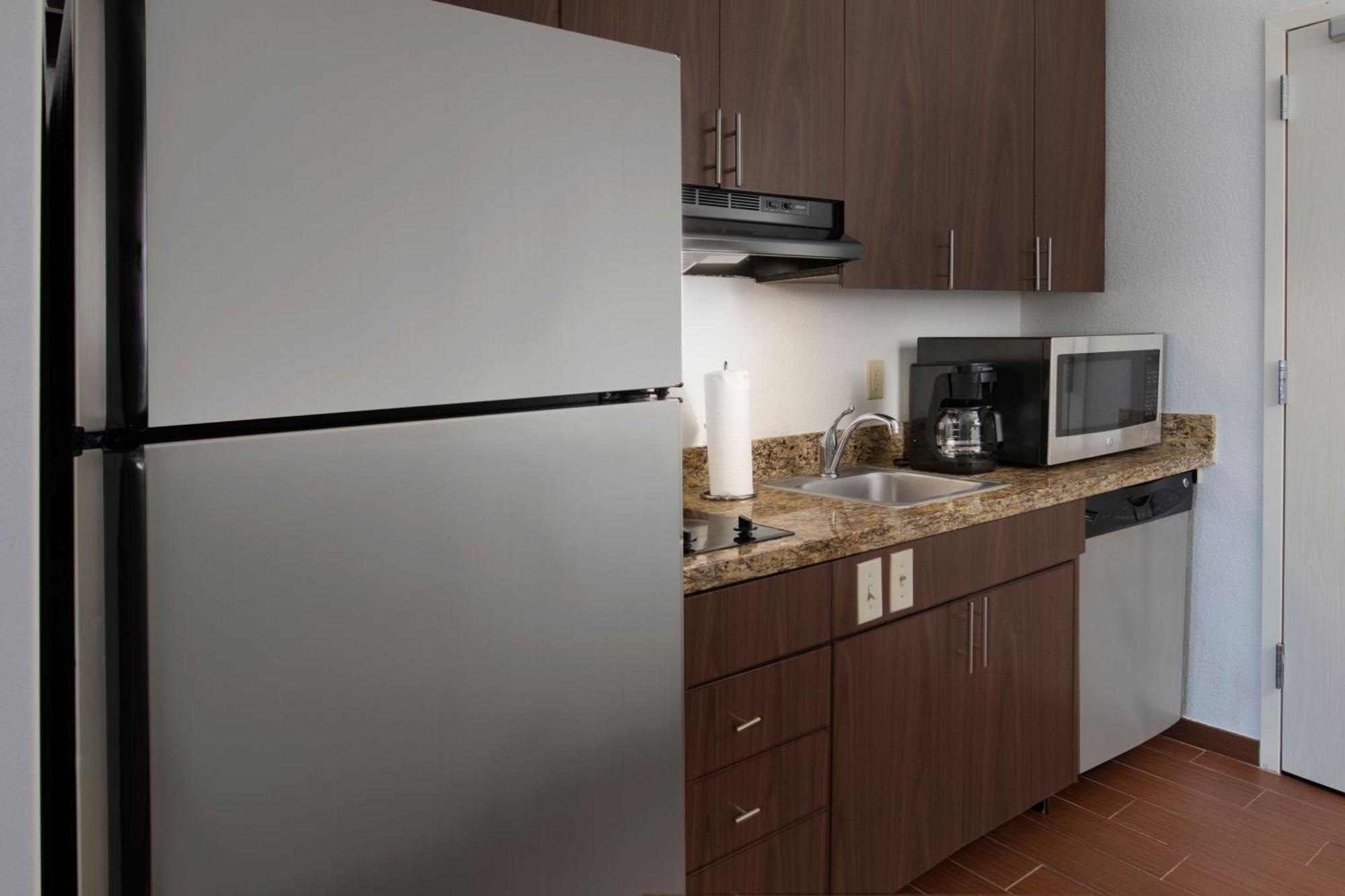 Towneplace Suites Oklahoma City Airport Екстериор снимка