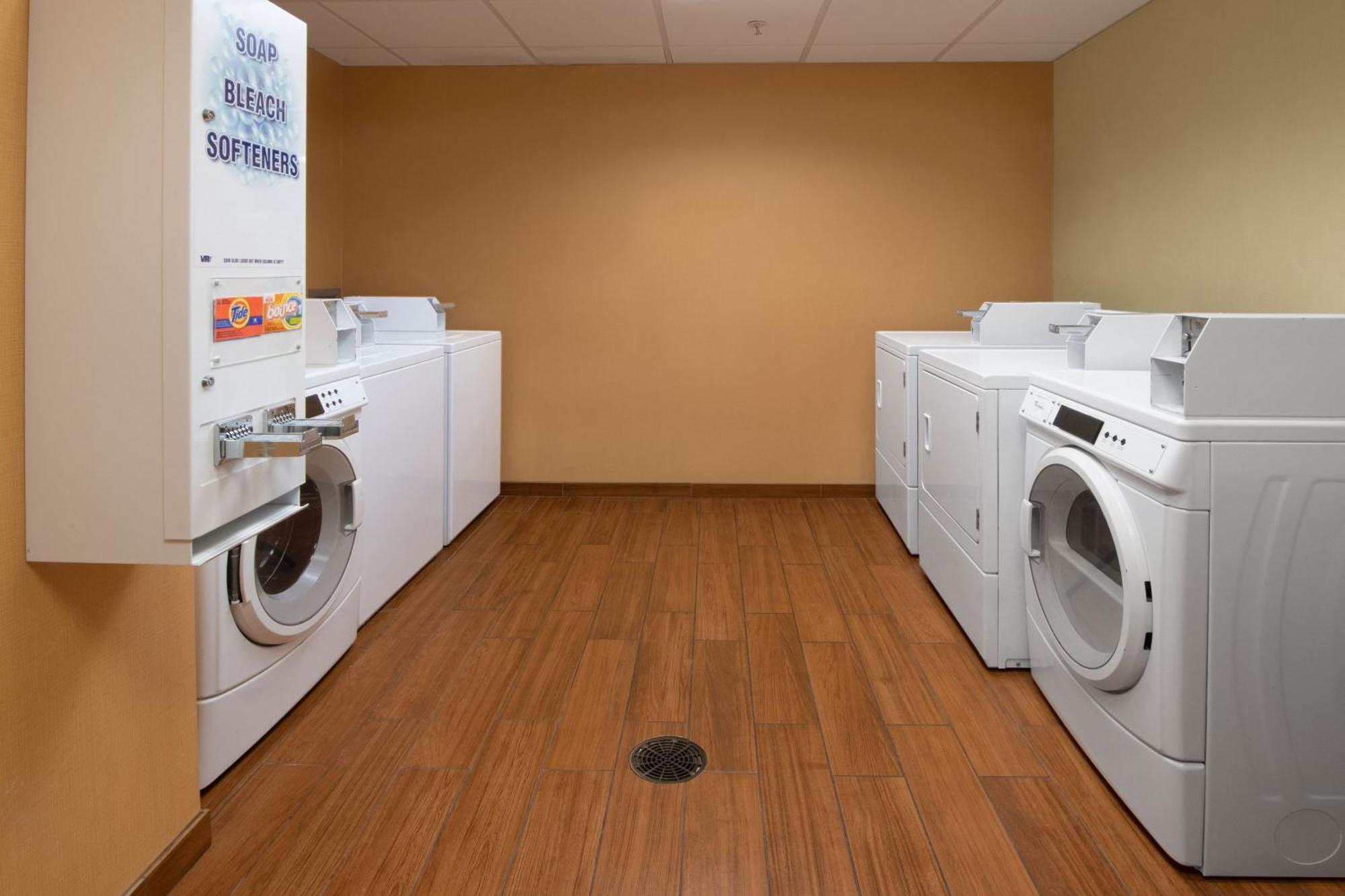 Towneplace Suites Oklahoma City Airport Екстериор снимка