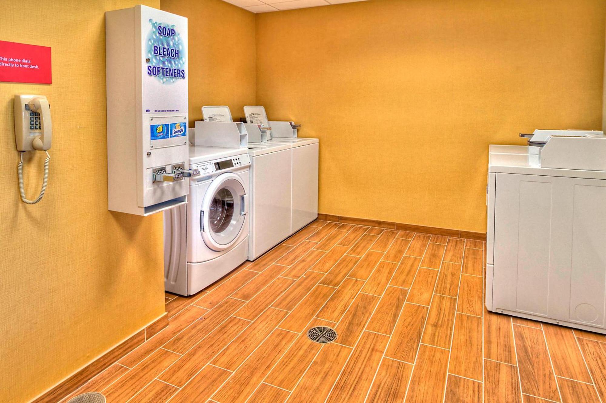Towneplace Suites Oklahoma City Airport Екстериор снимка